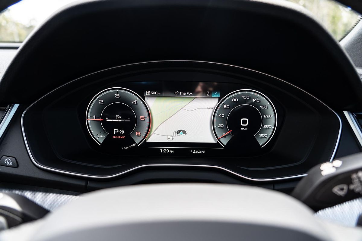 2024 Audi Q5 40 TDI Sport FY