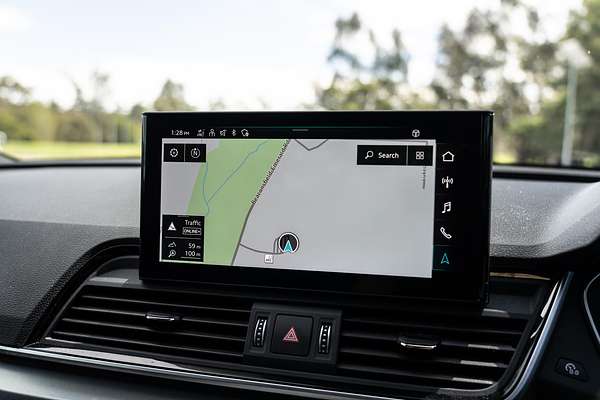 2024 Audi Q5 40 TDI Sport FY