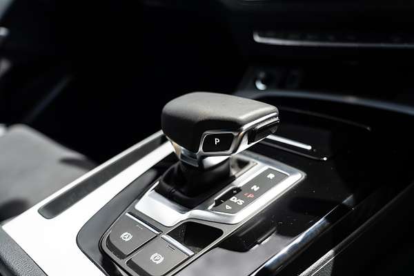 2024 Audi Q5 40 TDI Sport FY