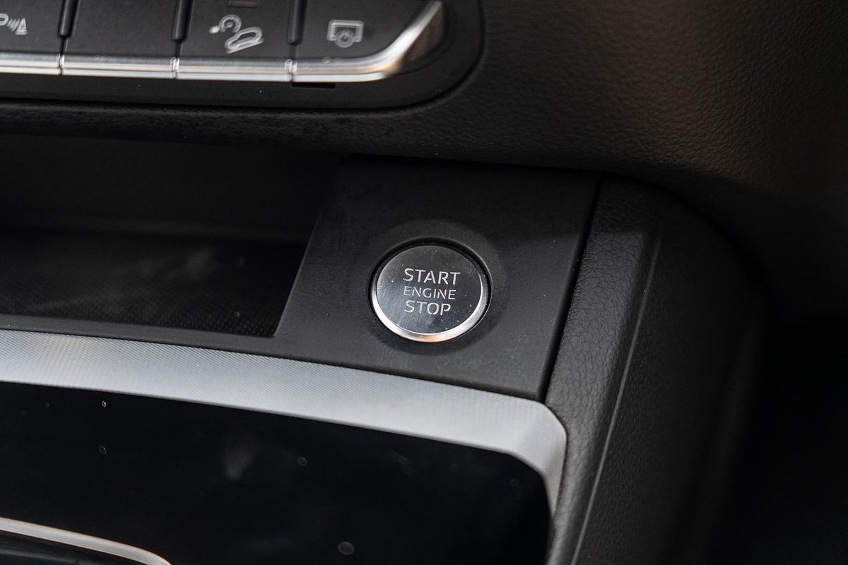 2024 Audi Q5 40 TDI Sport FY