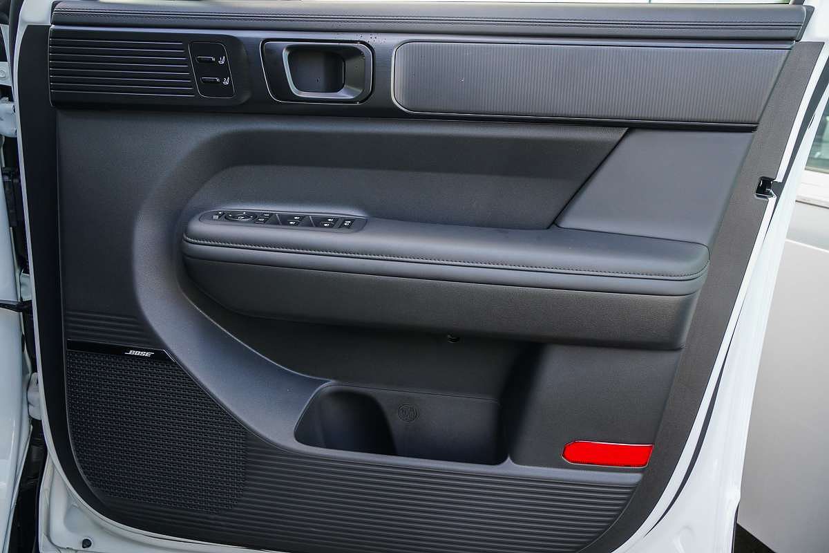 2025 Hyundai Santa Fe Hybrid Calligraphy MX5.V1