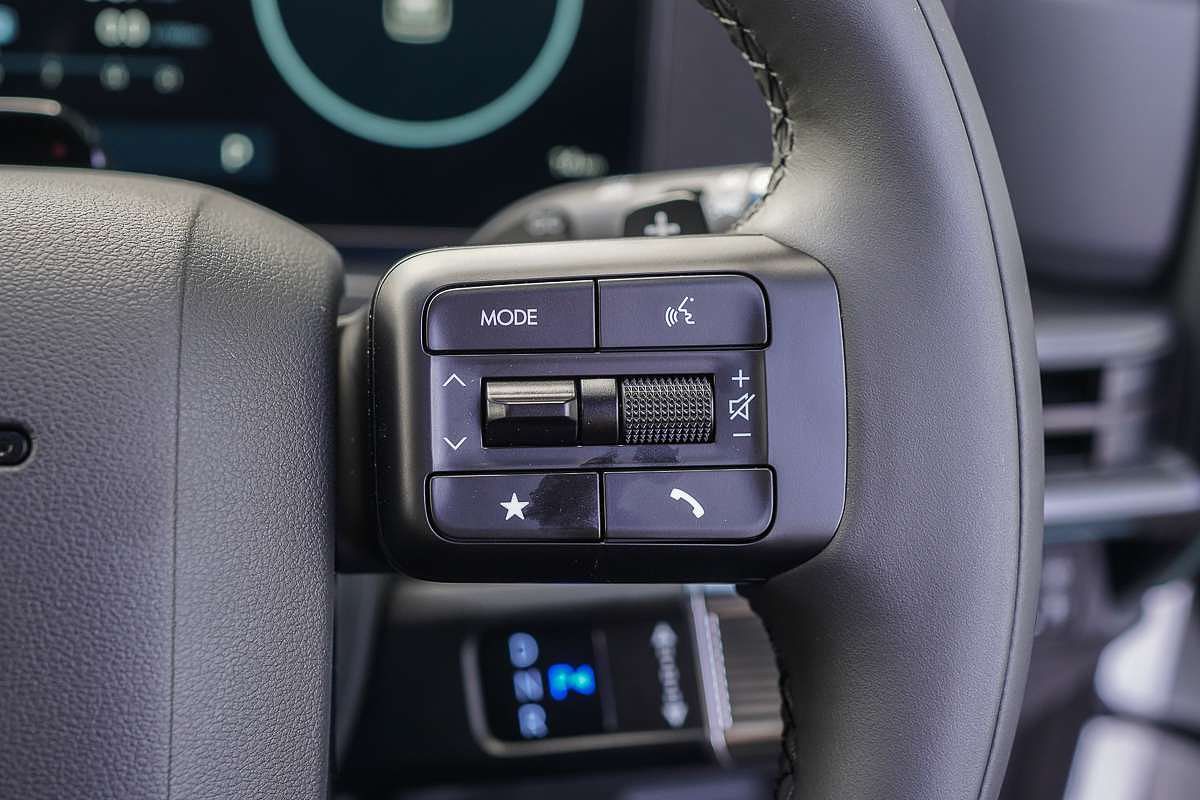 2025 Hyundai Santa Fe Hybrid Calligraphy MX5.V1