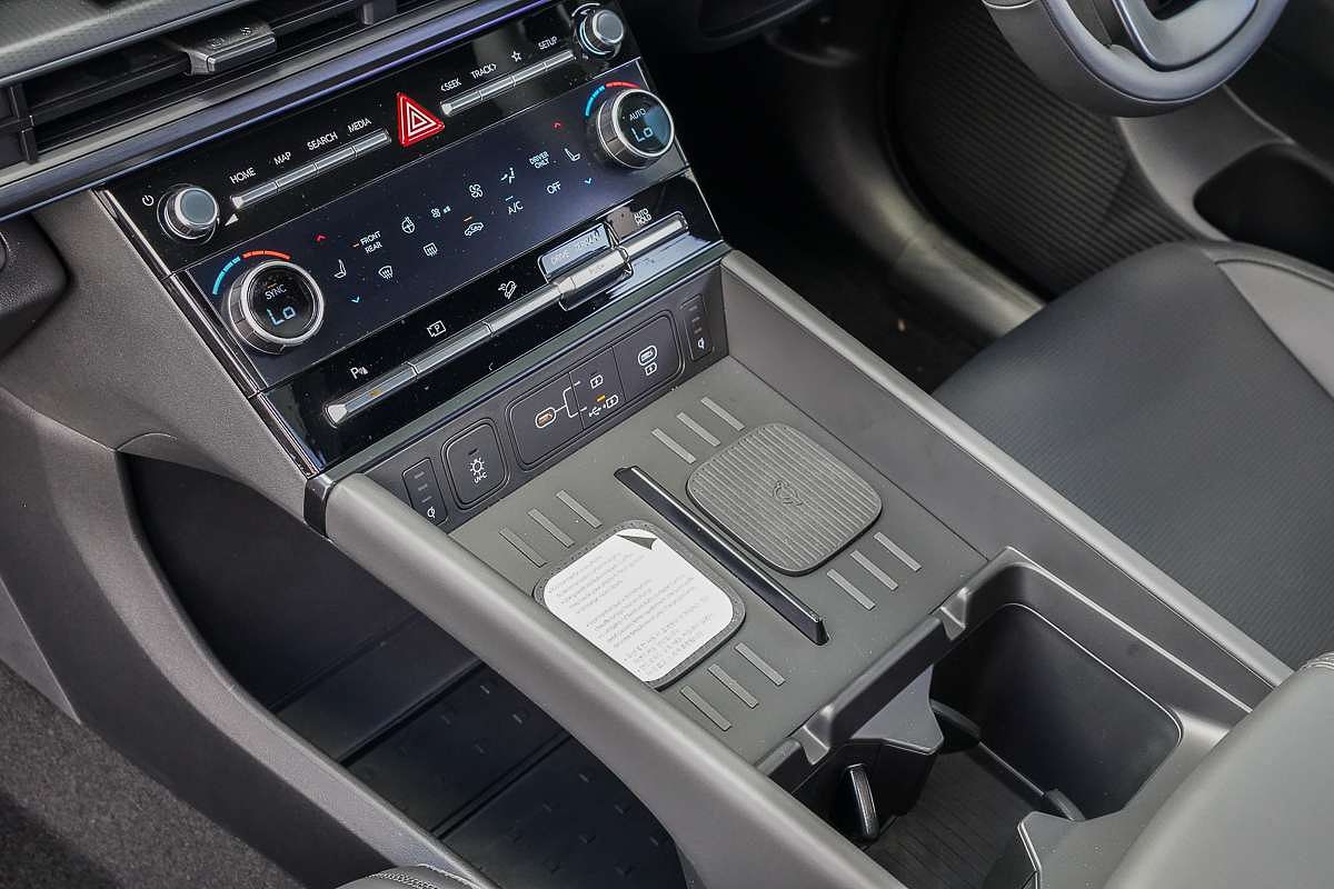 2025 Hyundai Santa Fe Hybrid Calligraphy MX5.V1