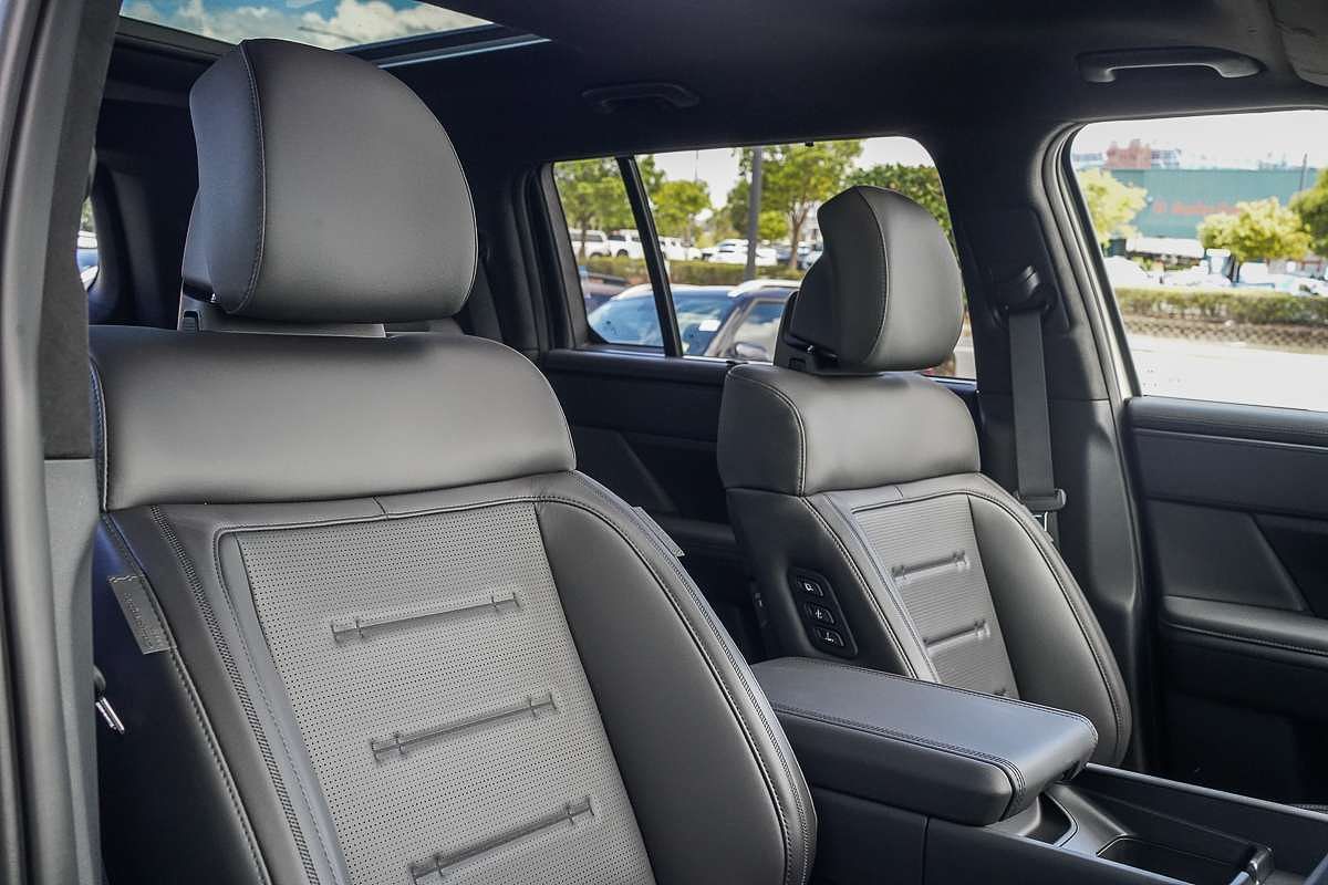 2025 Hyundai Santa Fe Hybrid Calligraphy MX5.V2