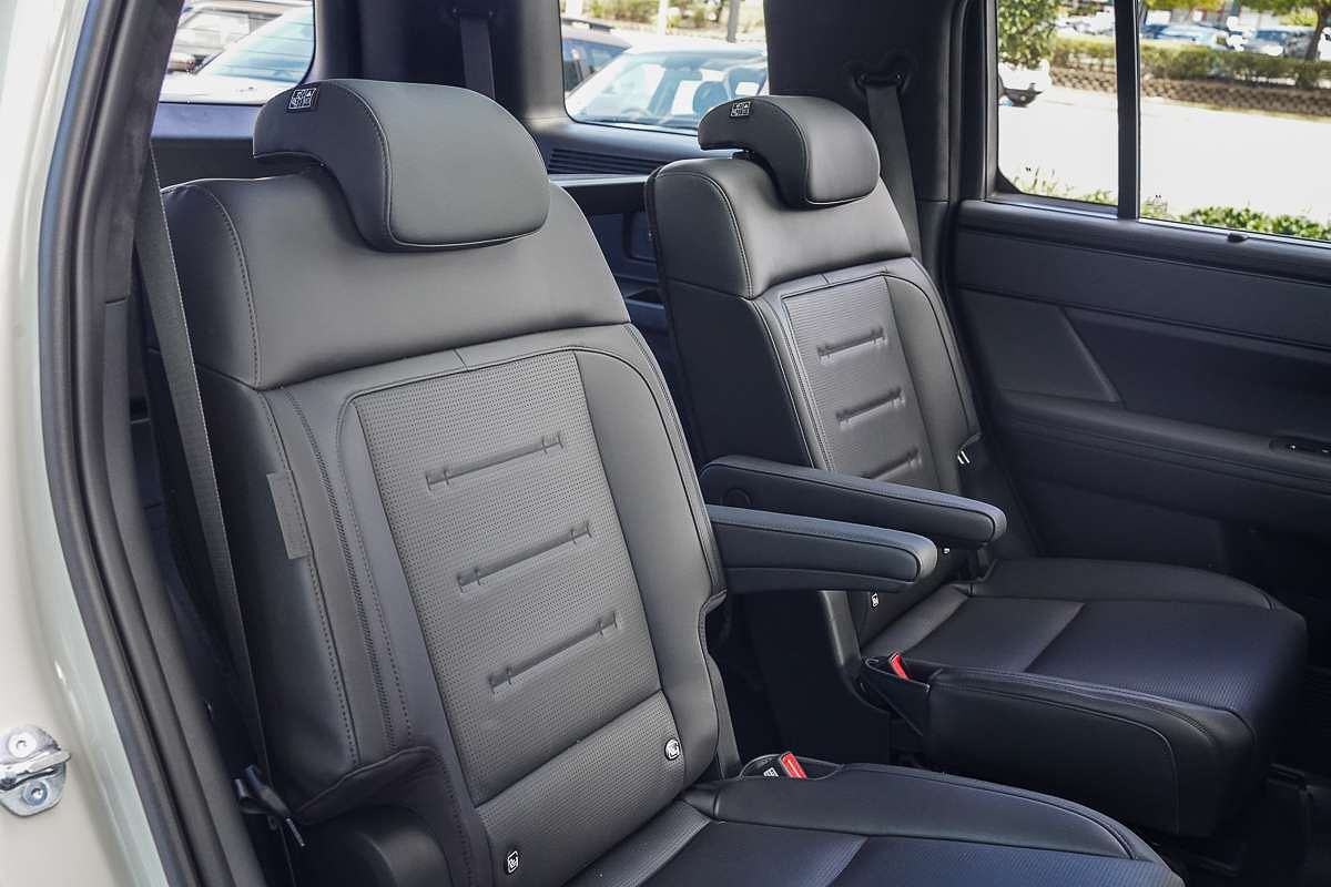 2025 Hyundai Santa Fe Hybrid Calligraphy MX5.V2