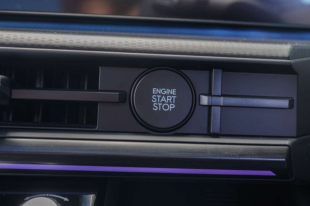 2025 Hyundai Santa Fe Hybrid Calligraphy MX5.V2