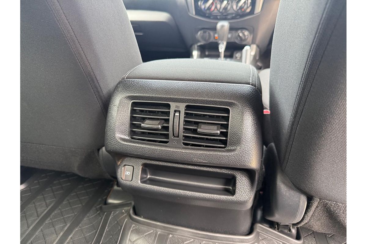 2022 Nissan Navara ST D23 4X4