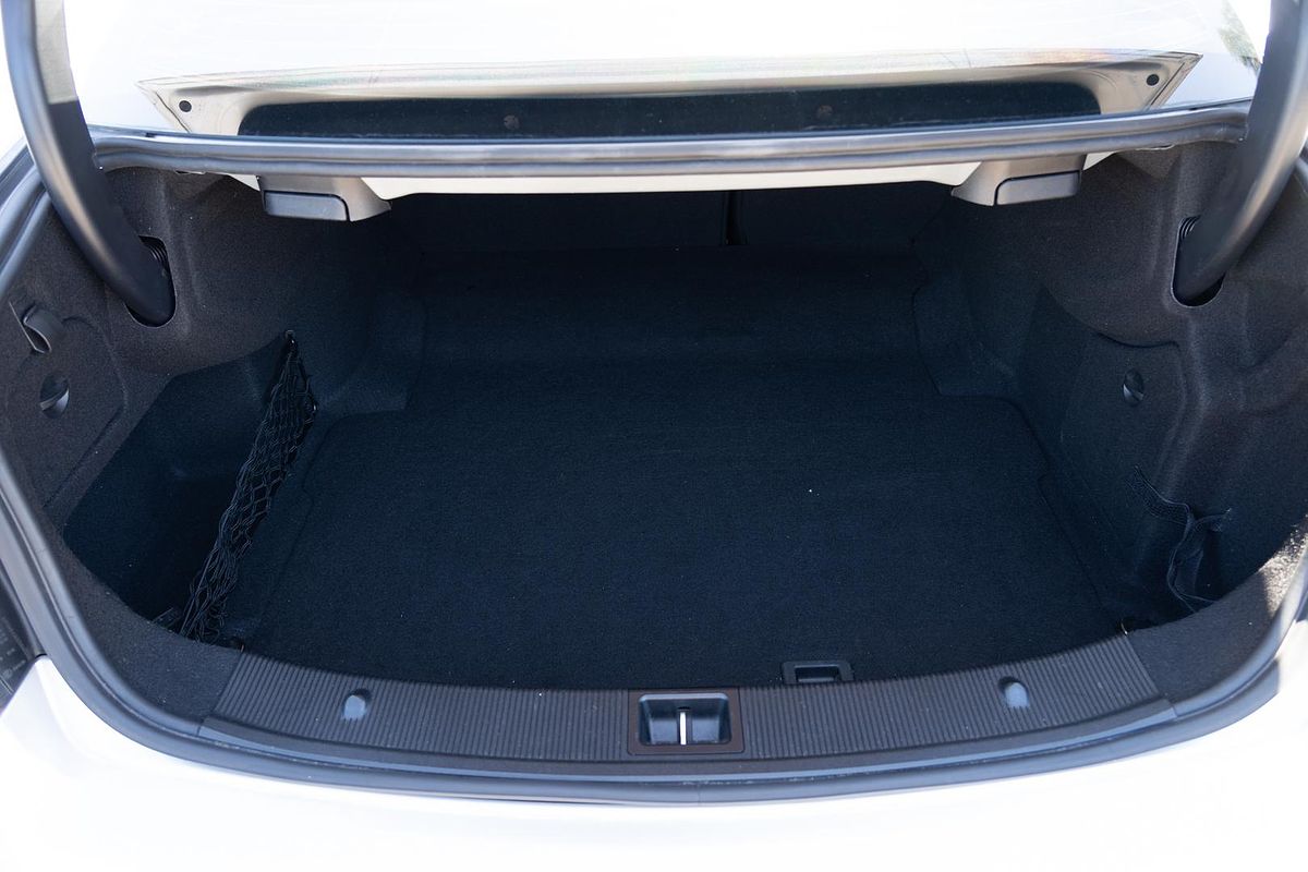 2016 Mercedes-Benz E-Class E250 C207