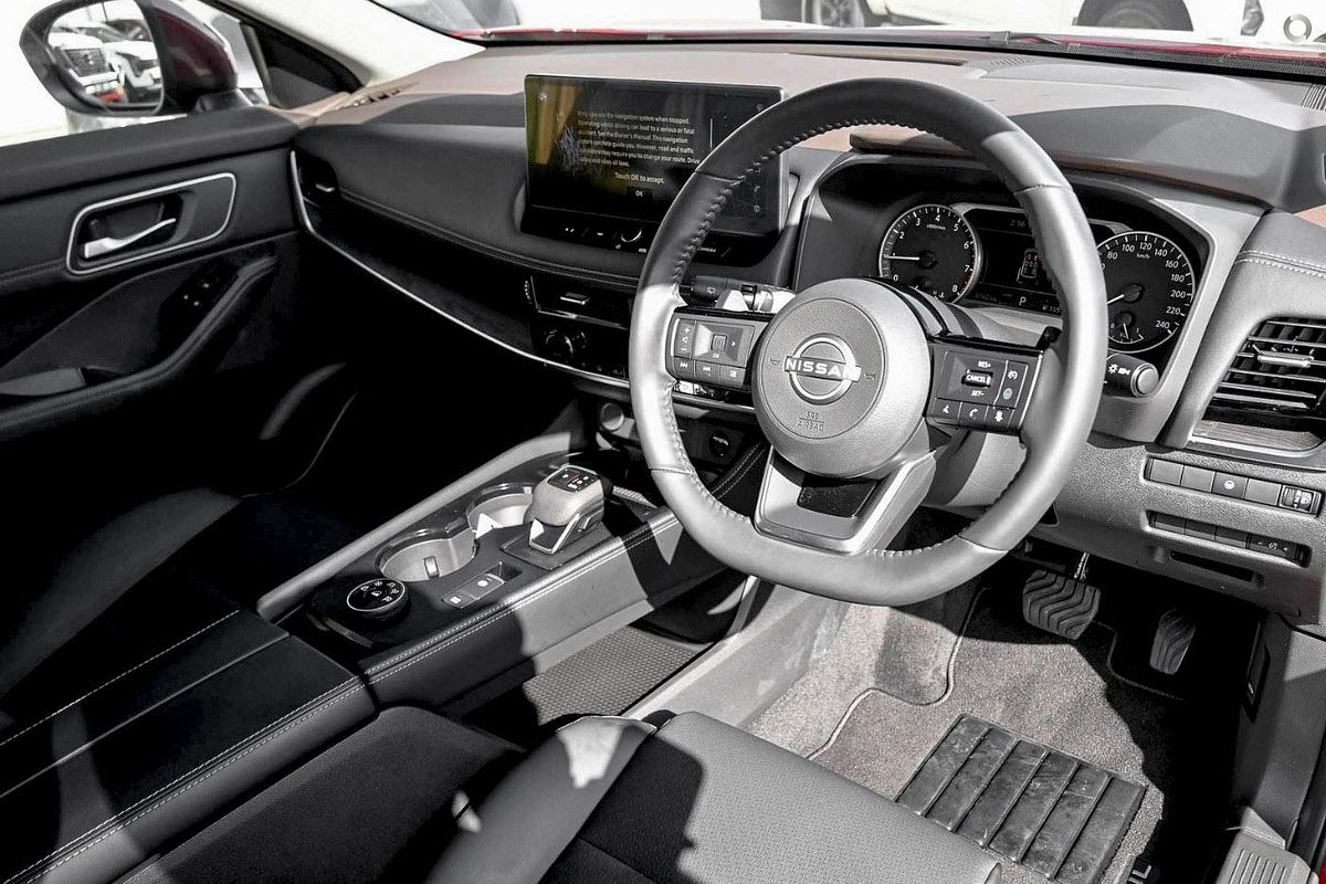 2025 Nissan X-TRAIL ST-L T33