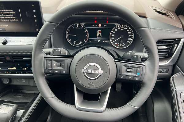 2025 Nissan X-TRAIL ST-L T33