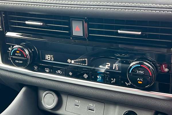 2025 Nissan X-TRAIL ST-L T33