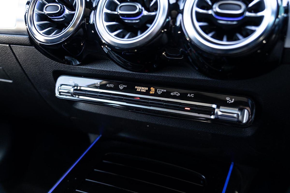 2022 Mercedes-Benz GLB-Class GLB200 X247