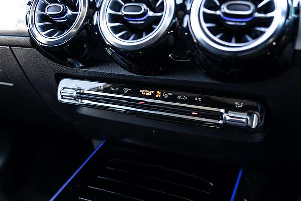 2022 Mercedes-Benz GLB-Class GLB200 X247