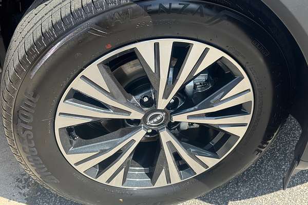 2024 Nissan X-TRAIL ST-L T33