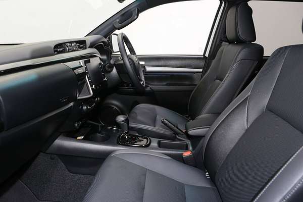 2025 Toyota Hilux Rogue 48V GUN126R 4X4