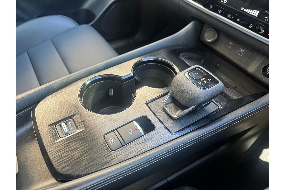 2024 Nissan X-TRAIL ST-L T33