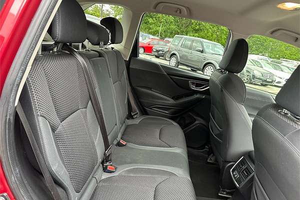 2019 Subaru Forester 2.5i Premium S5