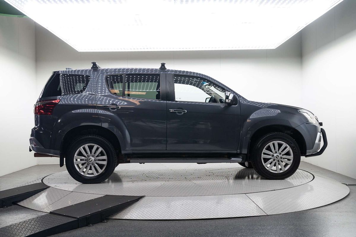 2017 Isuzu MU-X LS-U