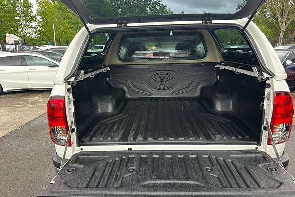 2016 Toyota Hilux SR5 GUN126R 4X4
