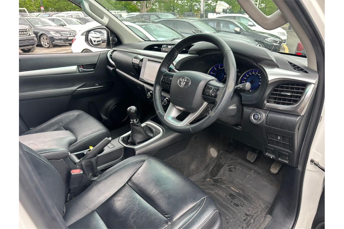 2016 Toyota Hilux SR5 GUN126R 4X4