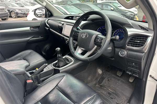 2016 Toyota Hilux SR5 GUN126R 4X4
