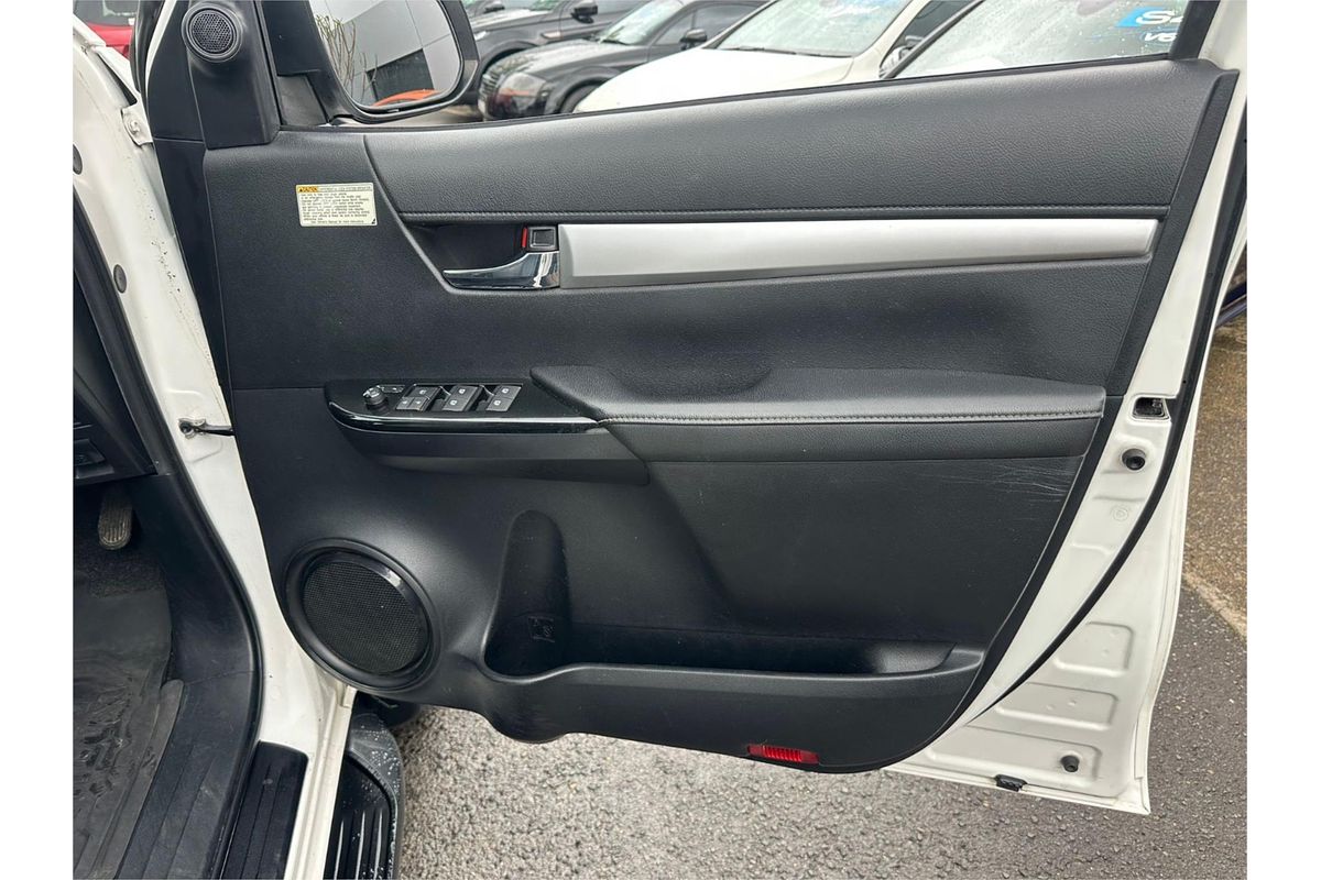 2016 Toyota Hilux SR5 GUN126R 4X4