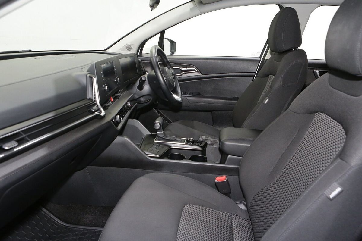 2024 Kia Sportage S NQ5