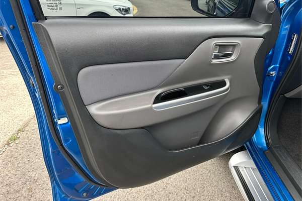 2016 Mitsubishi Triton GLS MQ 4X4