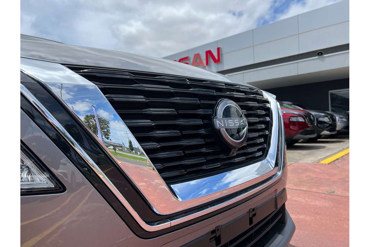 2025 Nissan X-TRAIL ST-L T33