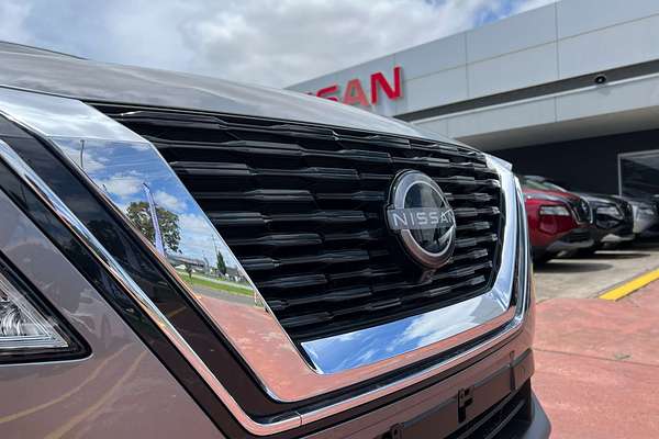 2025 Nissan X-TRAIL ST-L T33