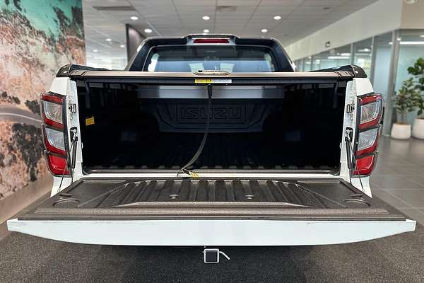 2025 Isuzu D-MAX X-TERRAIN 4X4