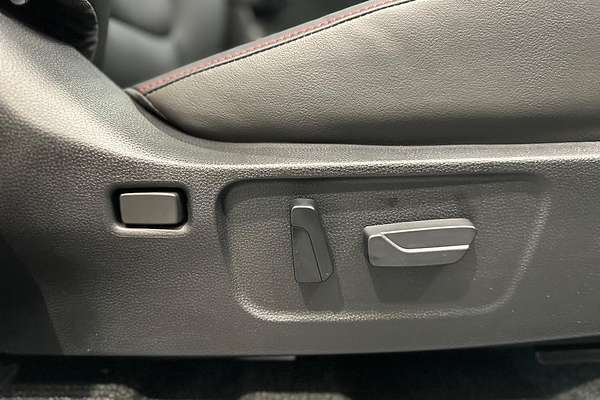 2025 Isuzu D-MAX X-TERRAIN 4X4