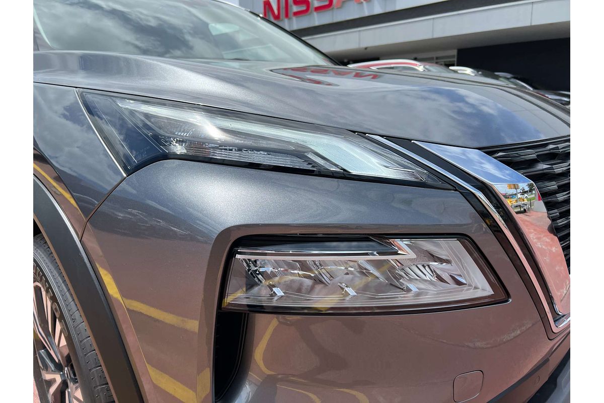 2025 Nissan X-TRAIL ST-L T33