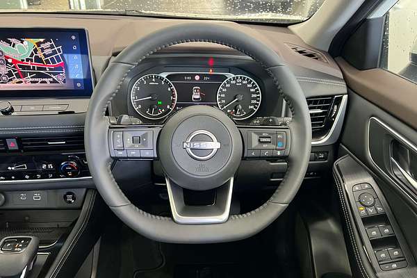 2025 Nissan X-TRAIL ST-L T33