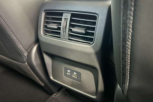 2025 Nissan X-TRAIL ST-L T33