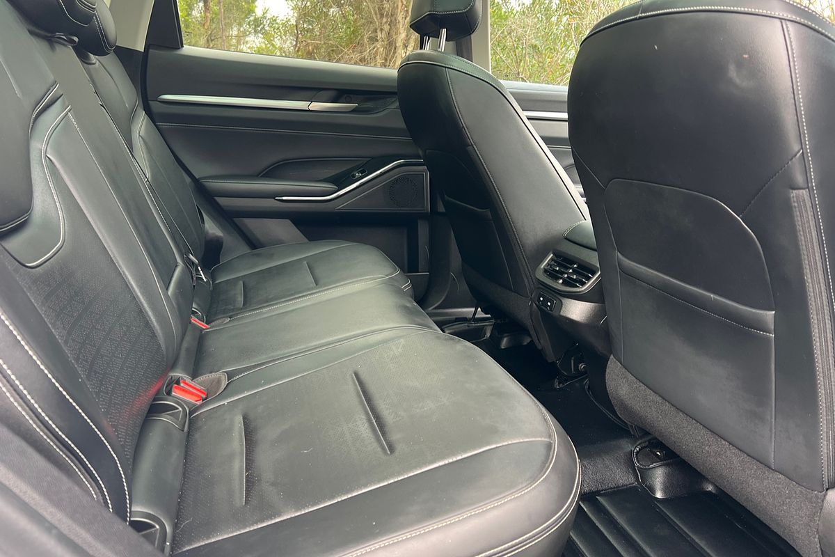 2022 GWM H6 Vanta B01