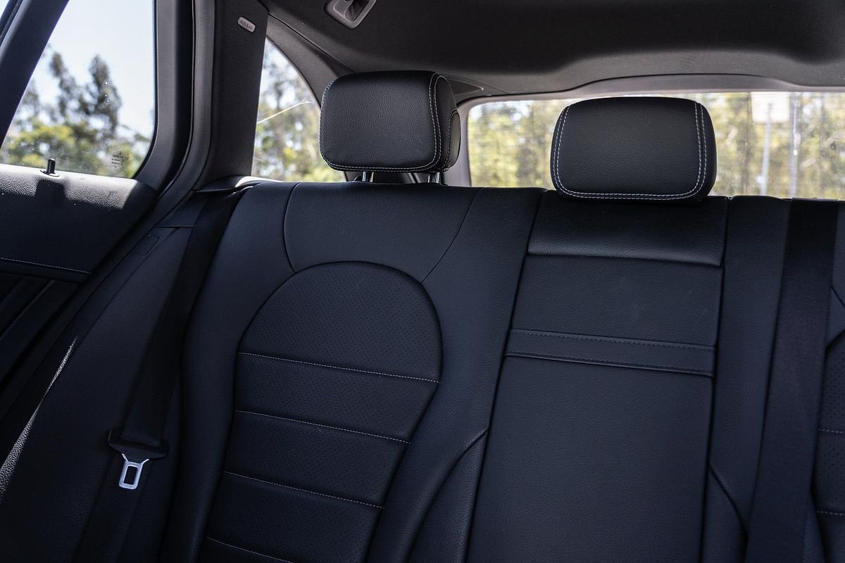 2019 Mercedes-Benz C-Class C200 S205