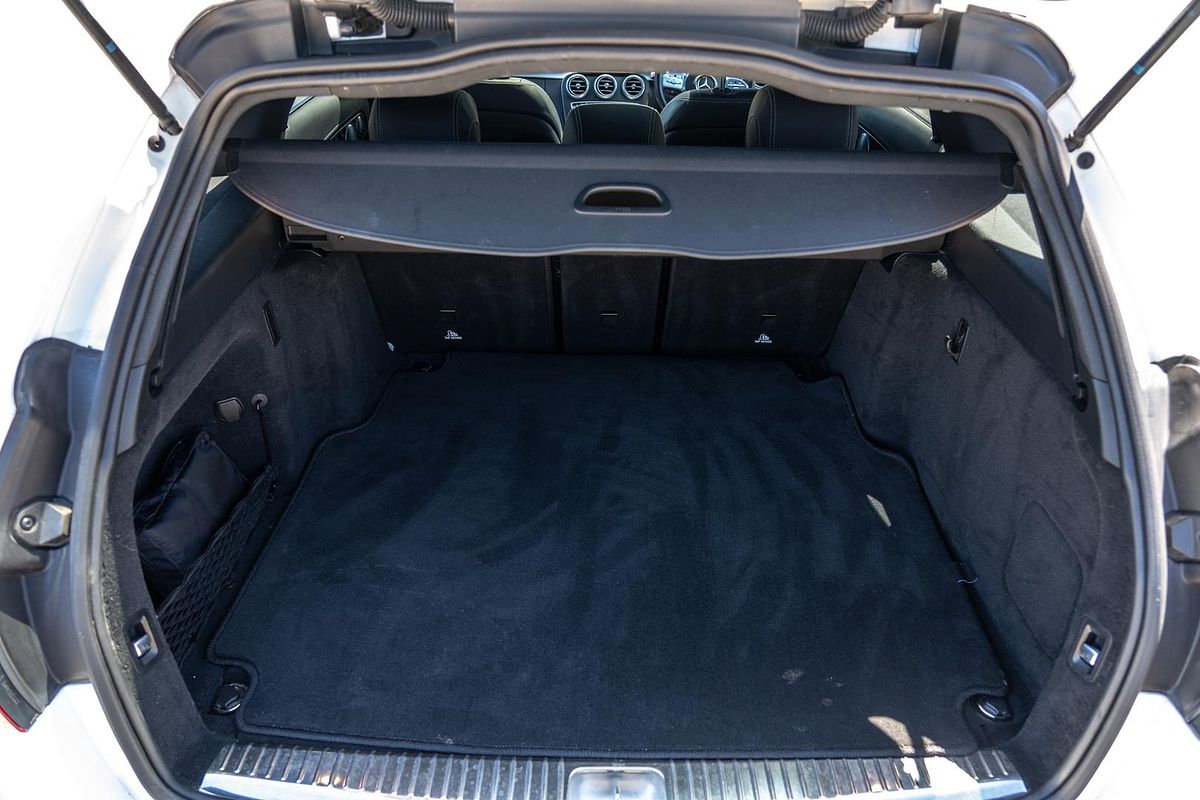 2019 Mercedes-Benz C-Class C200 S205