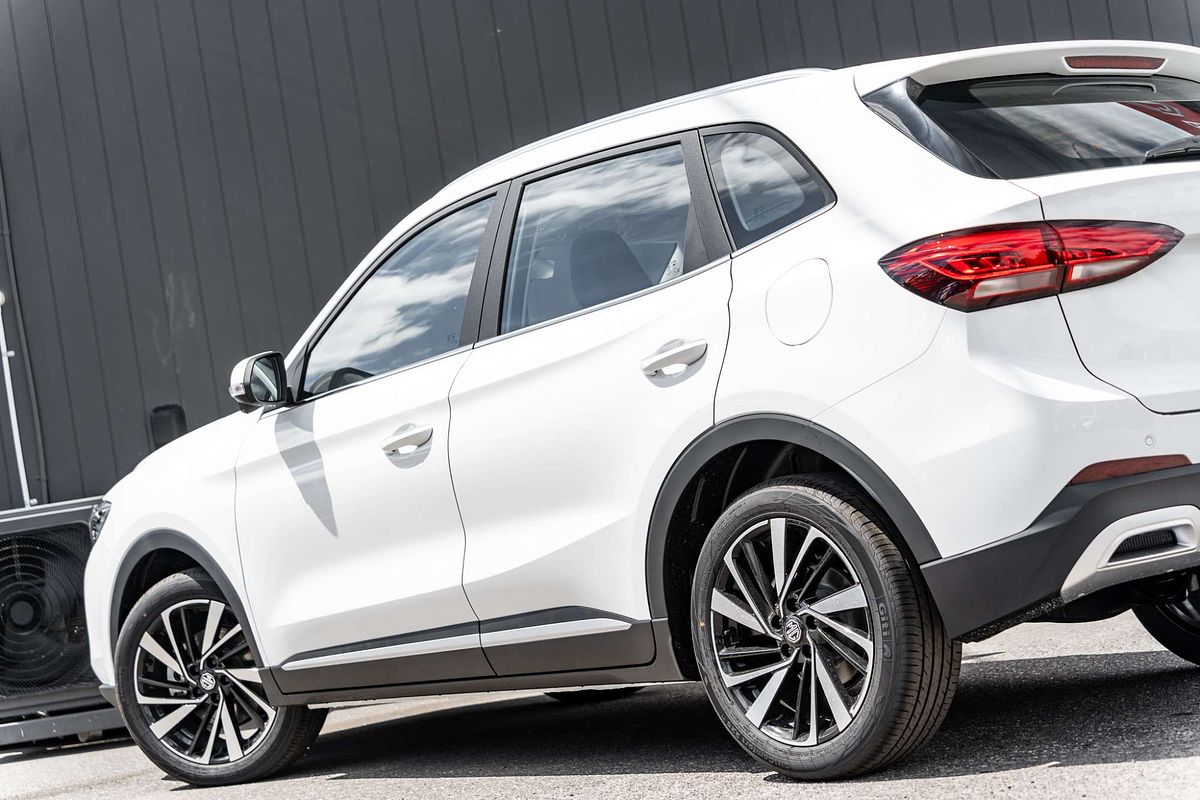 2025 MG ZS Essence Hybrid+ ZS32