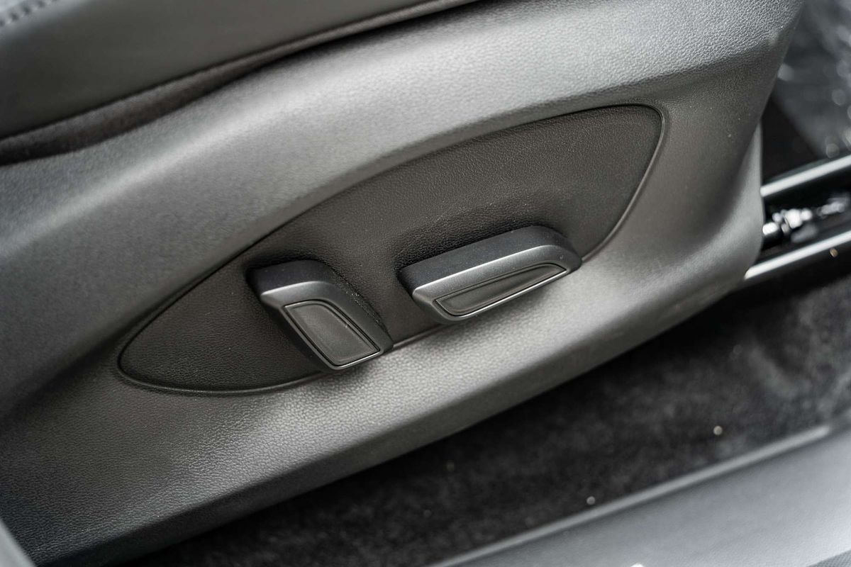 2025 MG ZS Essence Hybrid+ ZS32