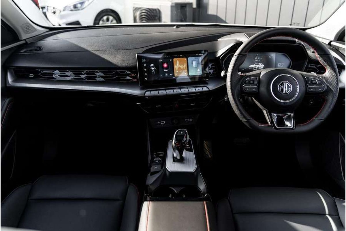 2025 MG MG5 Essence