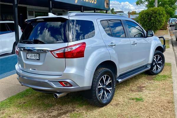 2020 Isuzu MU-X LS-T