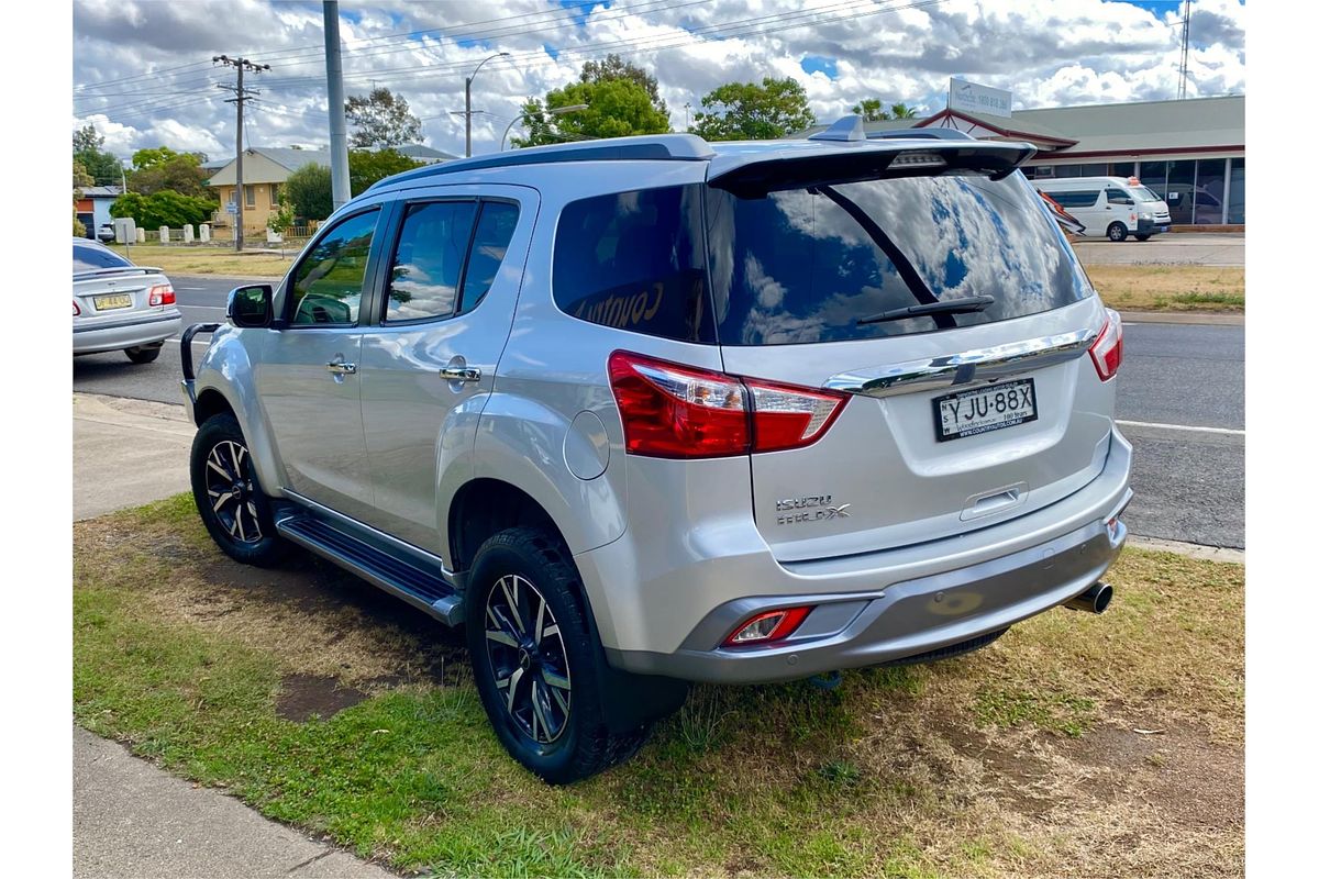 2020 Isuzu MU-X LS-T