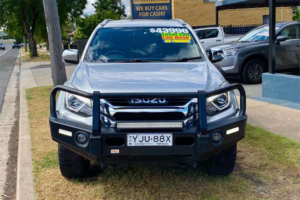 2020 Isuzu MU-X LS-T