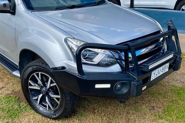 2020 Isuzu MU-X LS-T