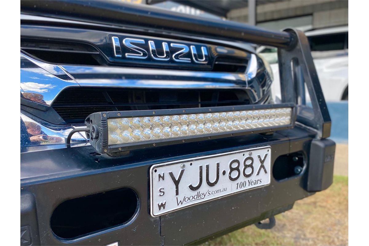 2020 Isuzu MU-X LS-T