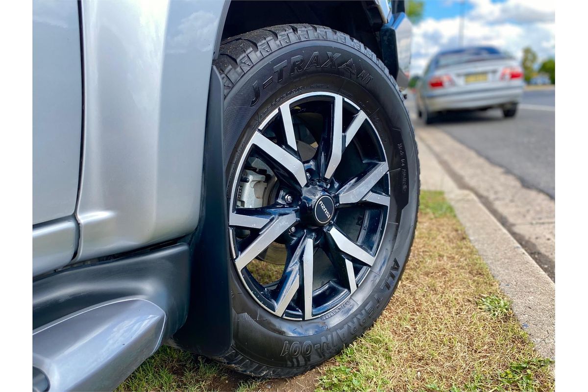 2020 Isuzu MU-X LS-T