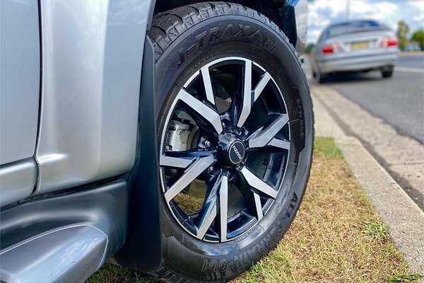 2020 Isuzu MU-X LS-T