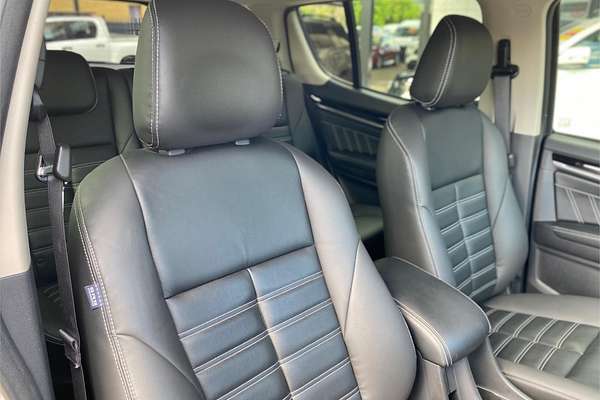 2020 Isuzu MU-X LS-T