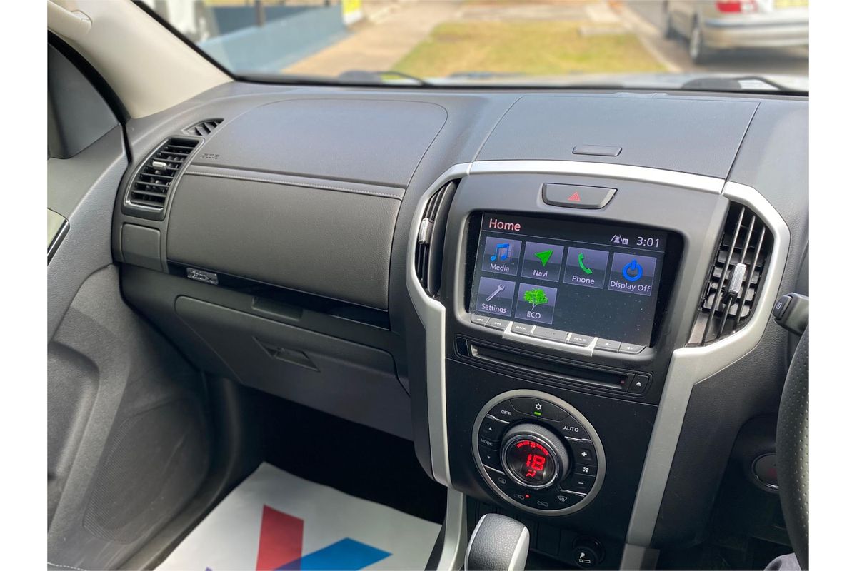 2020 Isuzu MU-X LS-T